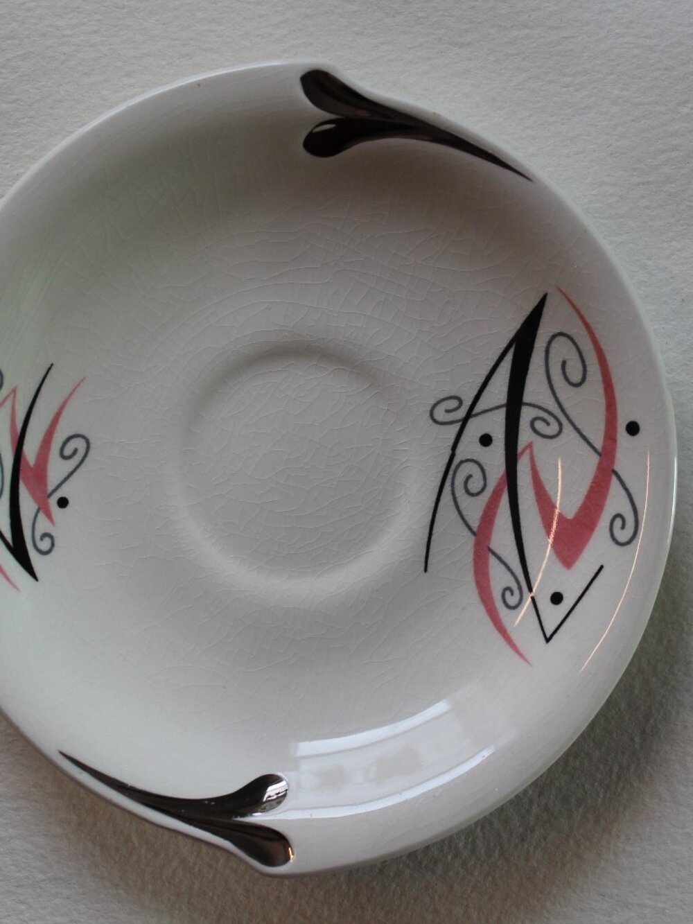 {FWP} [FLAIR] Fantastic Retro Saucer with Decorative Silver Accents (England)